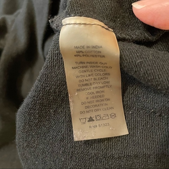 Vince Camuto Black Game Day Soft Sweatshirt Long Sleeve White Football Logo. M - Picture 9 of 9